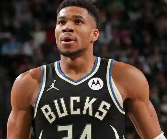 字母哥连续三场比赛得分超过突破纪录，曼联挑战极限！